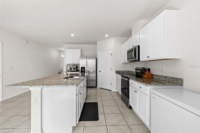 1117 GRIFFON AVENUE, Lake Alfred, FL 33850