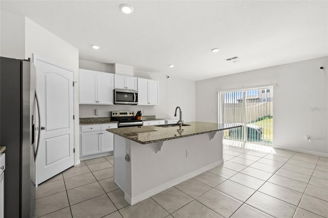 1117 GRIFFON AVENUE, Lake Alfred, FL 33850