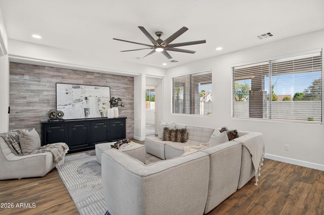 19435 E THORNTON Road, Queen Creek, AZ 85142