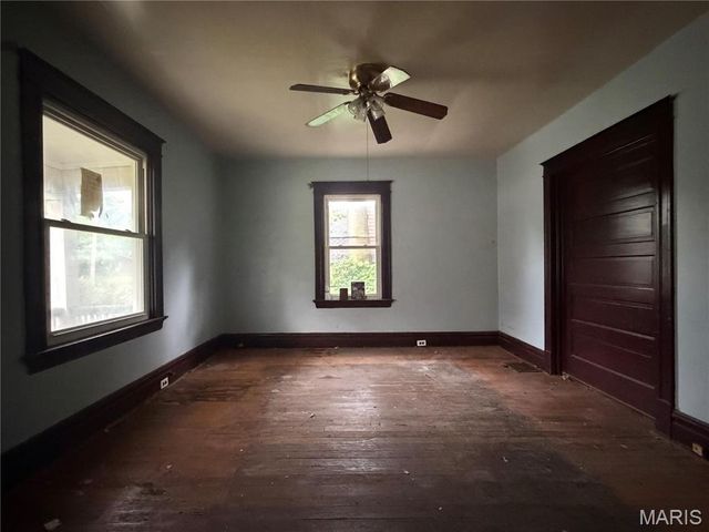 2705 Lyndhurst Avenue, St Louis, MO 63114