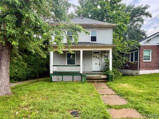 2705 Lyndhurst Avenue, St Louis, MO 63114