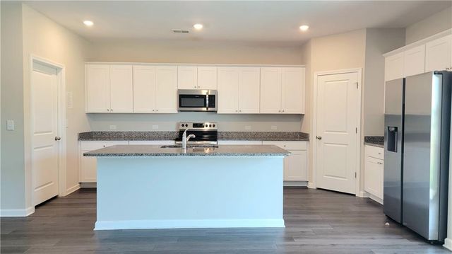 17 Wynn Way, Pendergrass, GA 30567