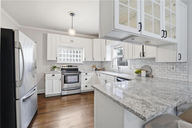 4724 Fairmount Avenue, Kansas City, MO 64112