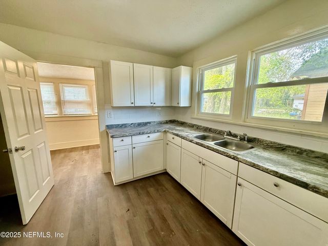 1130 E 16TH Street, Jacksonville, FL 32206