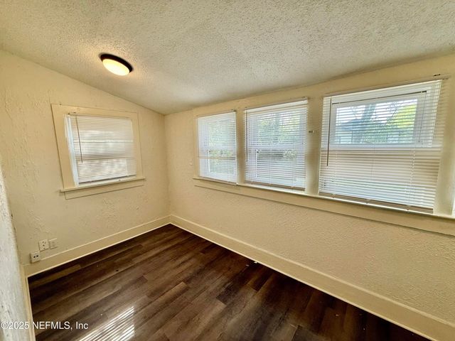 1130 E 16TH Street, Jacksonville, FL 32206