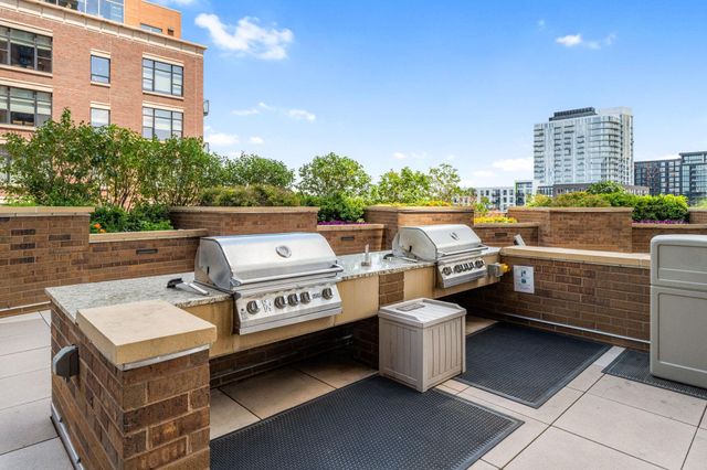 110 1st Avenue NE F704, Minneapolis, MN 55413