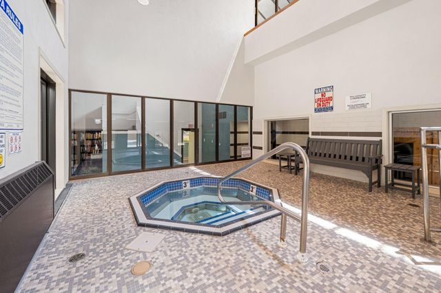 110 1st Avenue NE F704, Minneapolis, MN 55413