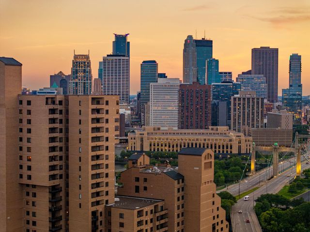 110 1st Avenue NE F704, Minneapolis, MN 55413