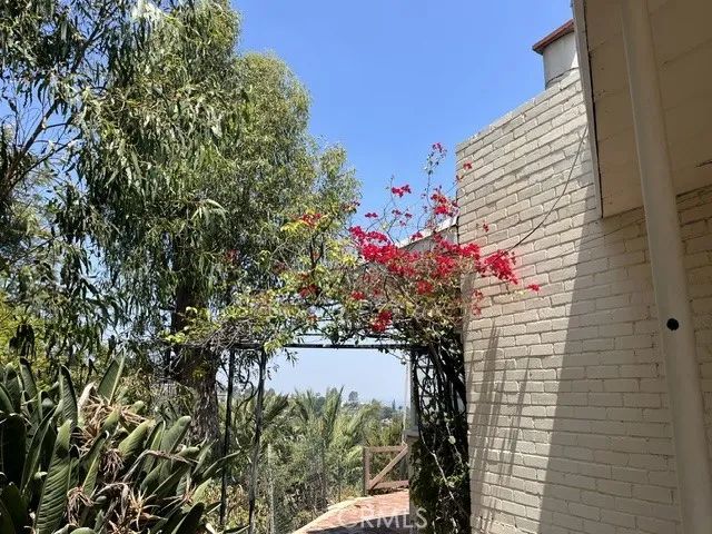 3124 Goodview Trail, Los Angeles, CA 90068