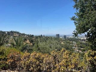 3124 Goodview Trail, Los Angeles, CA 90068
