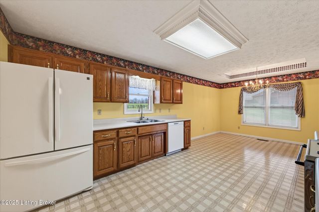 213 Winding Way, Shelbyville, KY 40065