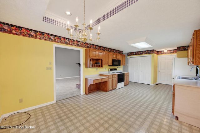 213 Winding Way, Shelbyville, KY 40065