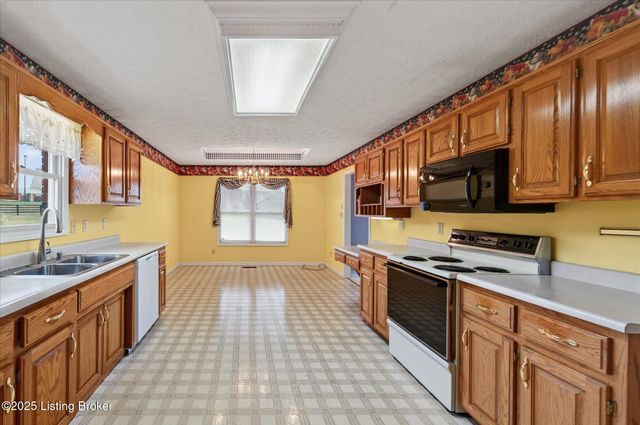 213 Winding Way, Shelbyville, KY 40065