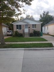 21835 Nevada Avenue, Eastpointe, MI 48021