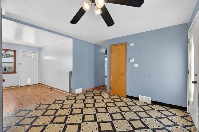 1079 98th Street, Niagara Falls, NY 14304