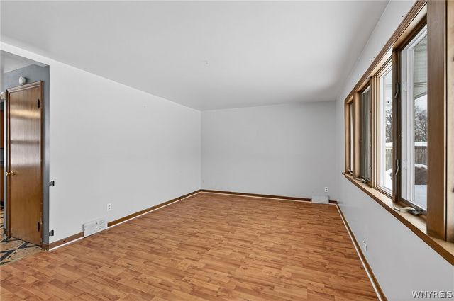 1079 98th Street, Niagara Falls, NY 14304