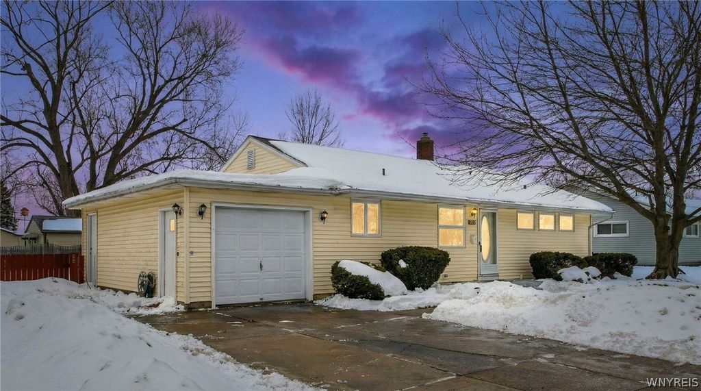 1079 98th Street, Niagara Falls, NY 14304