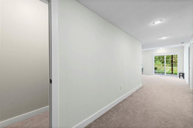 7853 N Kirkwood Avenue, Kansas City, MO 64151