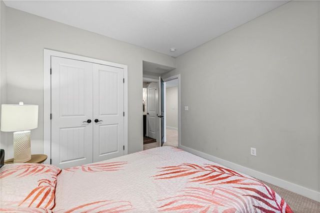 7853 N Kirkwood Avenue, Kansas City, MO 64151