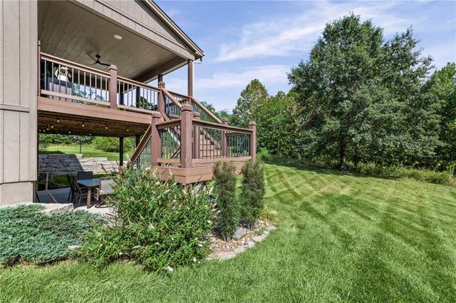 7853 N Kirkwood Avenue, Kansas City, MO 64151