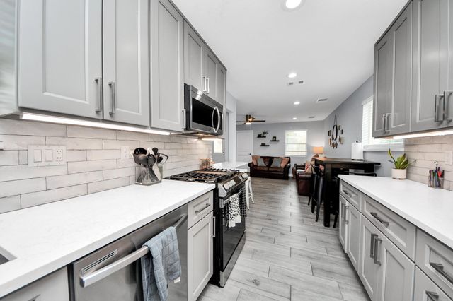 834 Ellington Street, Houston, TX 77088