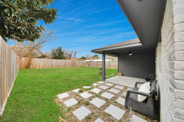 834 Ellington Street, Houston, TX 77088