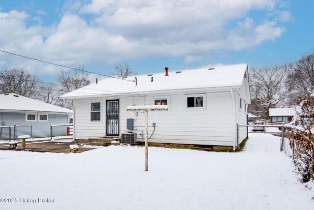 1309 Mill Race Rd, Lyndon, KY 40242