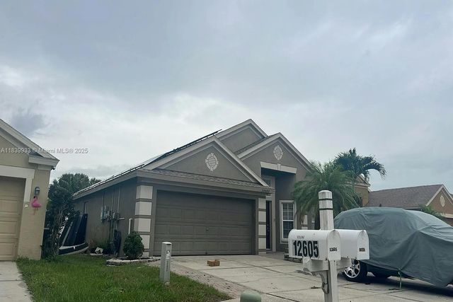 12603 Midpointe Dr, Riverview, FL 33578