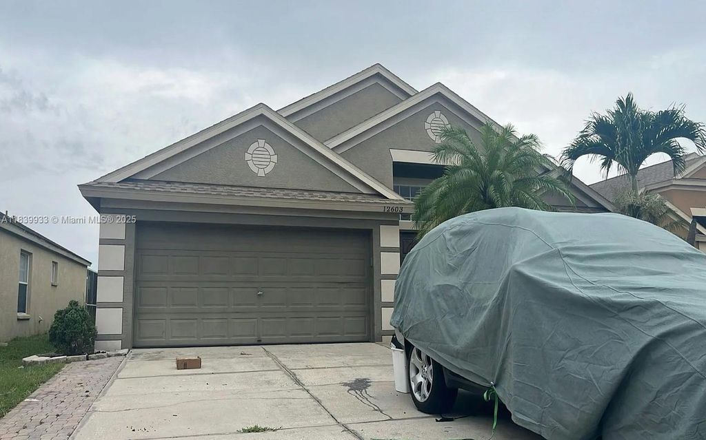 12603 Midpointe Dr, Riverview, FL 33578