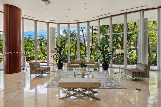 2475 Brickell Ave 2206, Miami, FL 33129