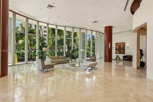 2475 Brickell Ave 2206, Miami, FL 33129
