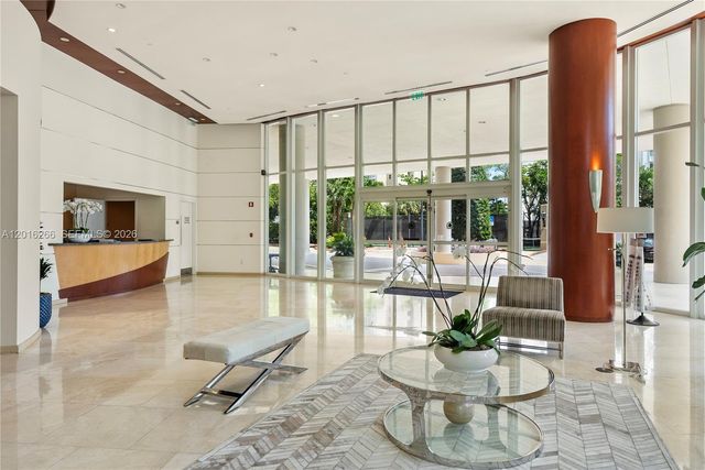 2475 Brickell Ave 2206, Miami, FL 33129