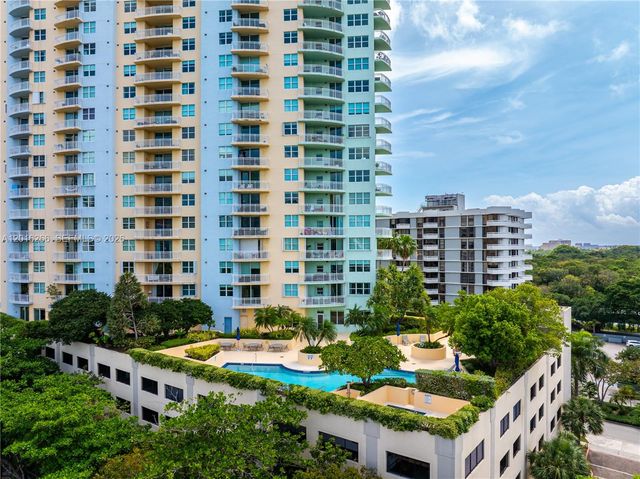 2475 Brickell Ave 2206, Miami, FL 33129