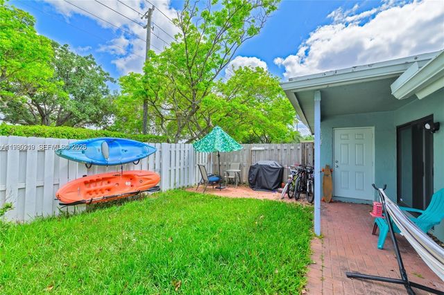 4332 NW 120th Ln, Sunrise, FL 33323