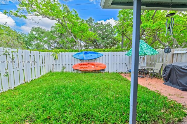 4332 NW 120th Ln, Sunrise, FL 33323