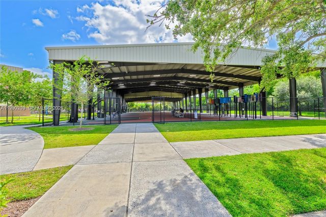 4332 NW 120th Ln, Sunrise, FL 33323