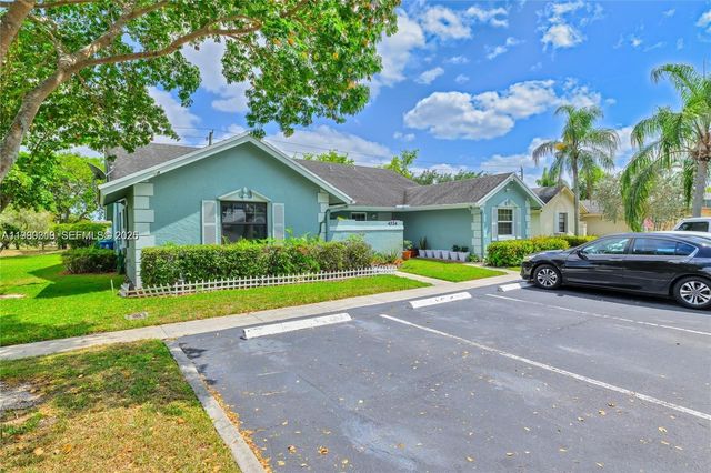 4332 NW 120th Ln, Sunrise, FL 33323