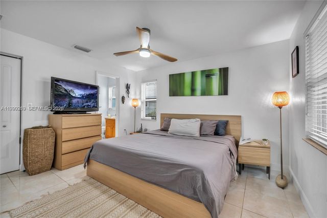 4332 NW 120th Ln, Sunrise, FL 33323