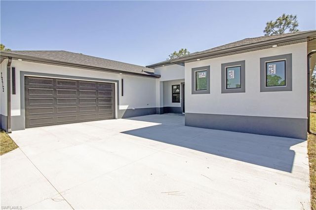 2915 49th ST W, Lehigh Acres, FL 33971