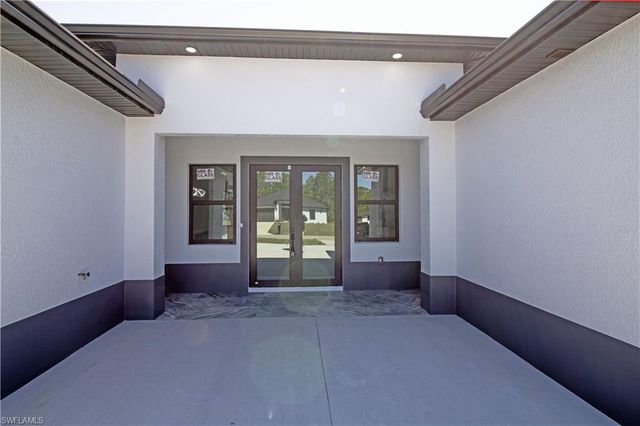 2915 49th ST W, Lehigh Acres, FL 33971