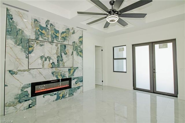 2915 49th ST W, Lehigh Acres, FL 33971