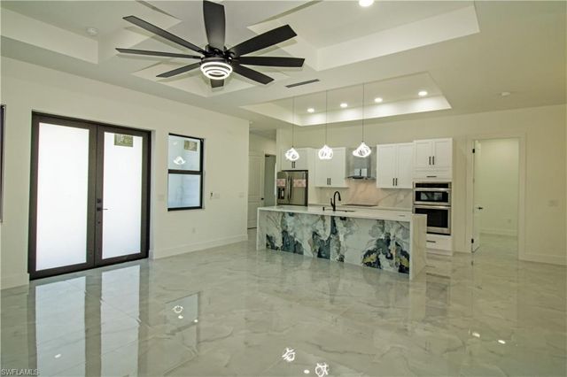 2915 49th ST W, Lehigh Acres, FL 33971