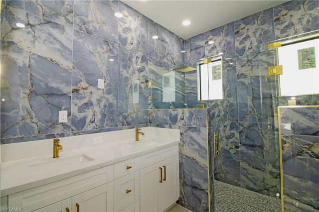 2915 49th ST W, Lehigh Acres, FL 33971