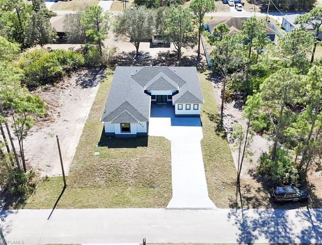 2915 49th ST W, Lehigh Acres, FL 33971