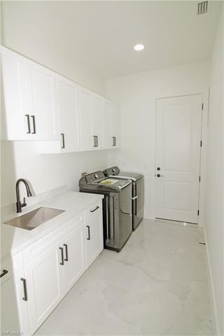 2915 49th ST W, Lehigh Acres, FL 33971