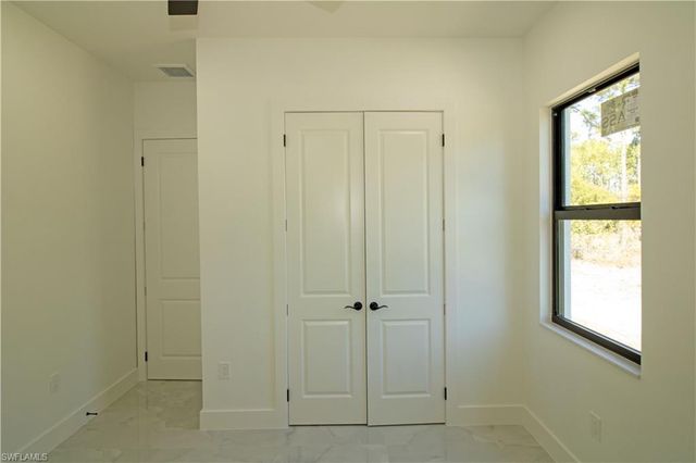 2915 49th ST W, Lehigh Acres, FL 33971