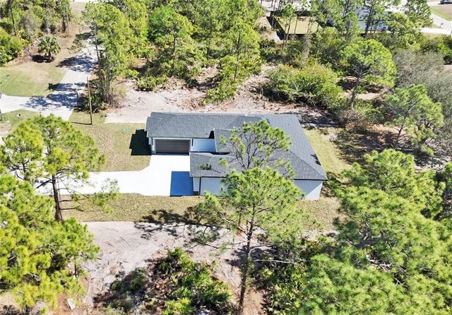 2915 49th ST W, Lehigh Acres, FL 33971