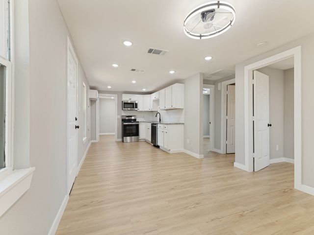 5217 Landino Street, Sansom Park, TX 76114