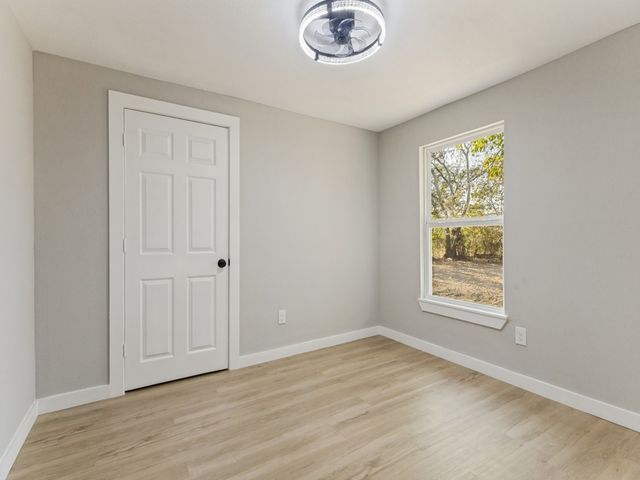 5217 Landino Street, Sansom Park, TX 76114