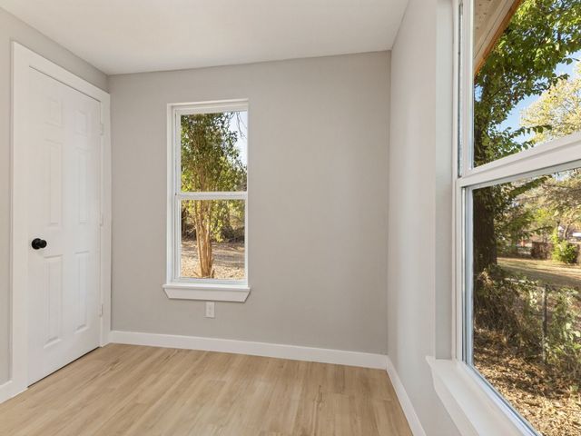 5217 Landino Street, Sansom Park, TX 76114